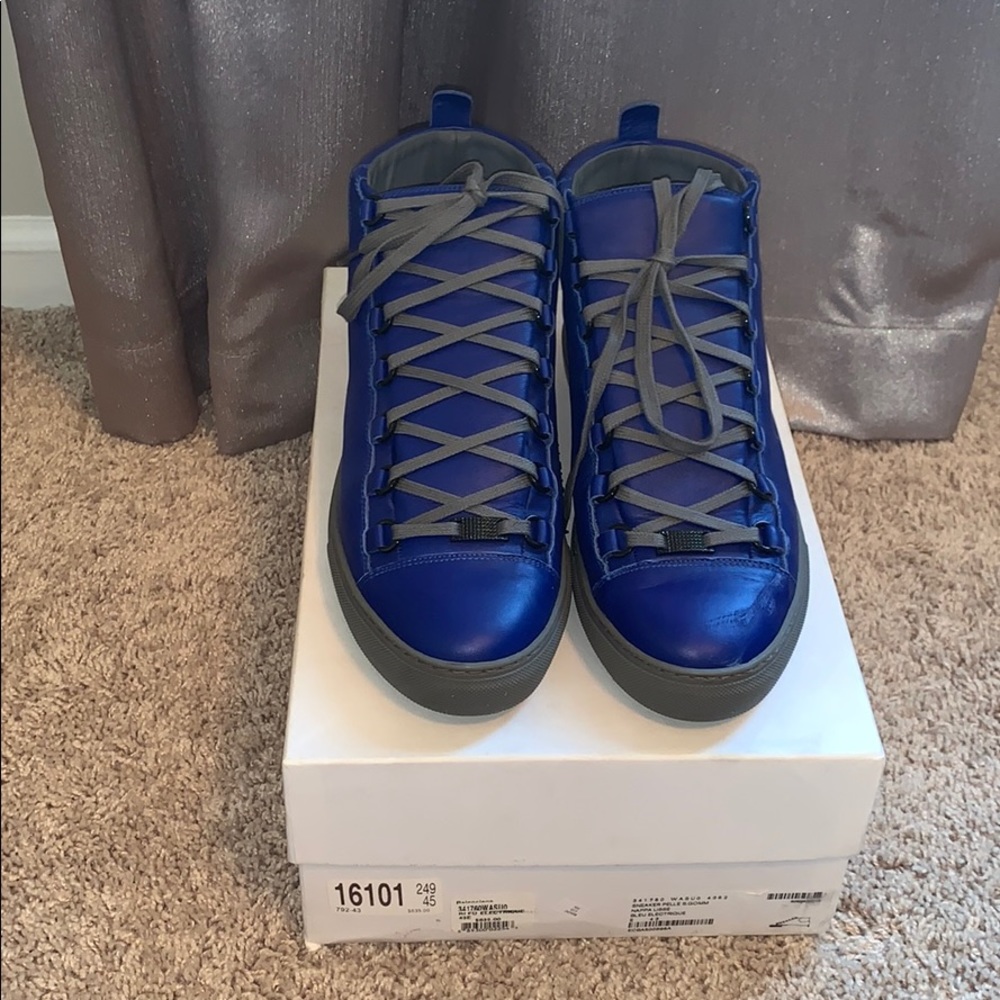 Men’s Balenciaga Sneakers Size 10
